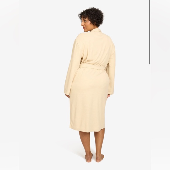 Line & Dot Waffle Knit Robe - Picture 4 of 8